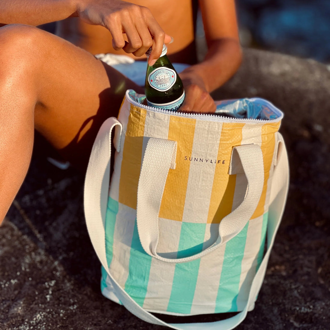 Beach Bag Essentials: What to Pack for a Perfect Day in Hermosa Beach
